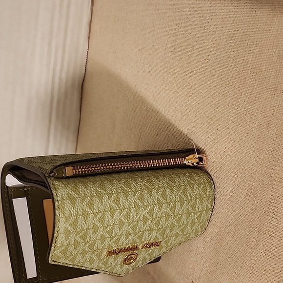 MICHAEL KORS Jet set charm medium envelope trifold bill fold wallet - Picture 5 of 6